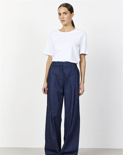 Leveté Room - LR-Paloma 1 T-Shirt - White